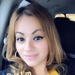 Meet your Posher, Leticia